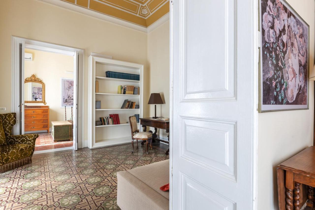 Catania City Center Historical Building Home Eksteriør billede